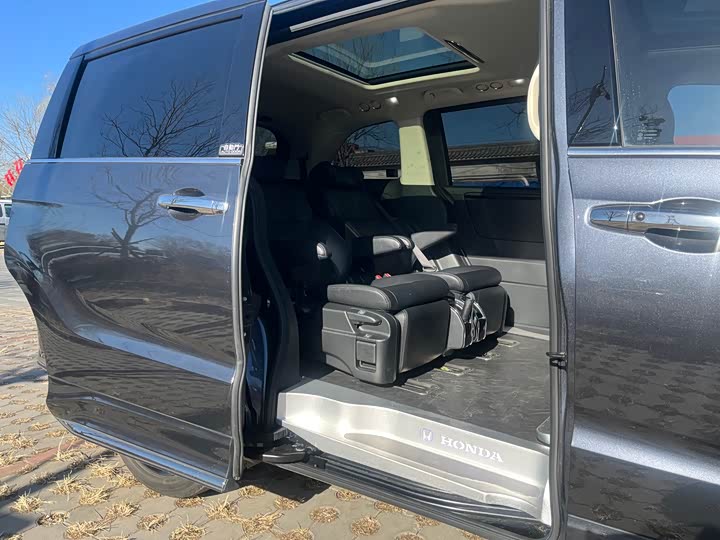 Фото 5 - Honda Odyssey