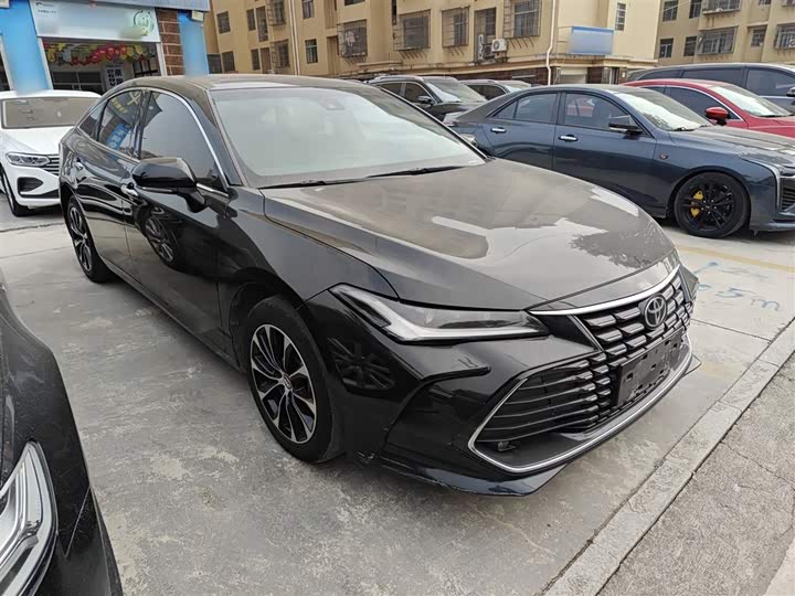 Фото 4 - Toyota Avalon