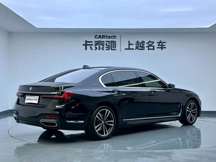 Фото 5 - BMW 7 Series