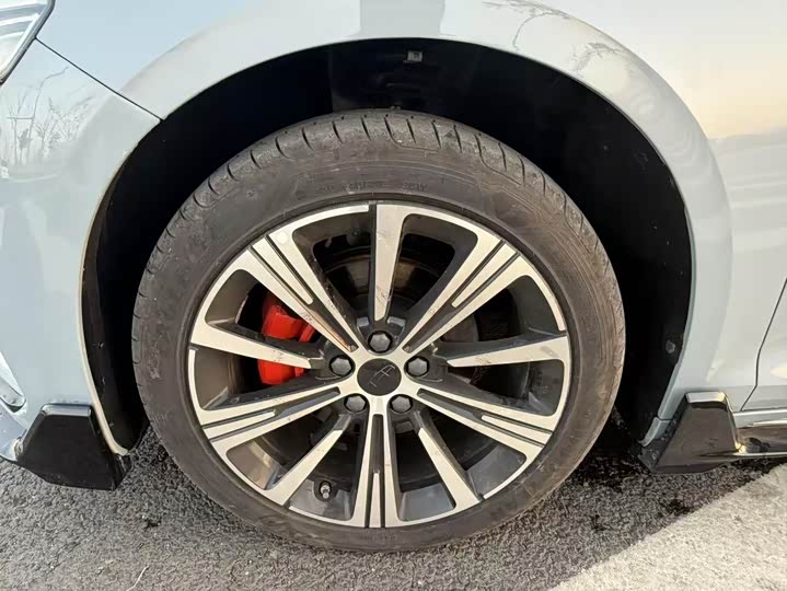 Photo 9 - Geely Preface