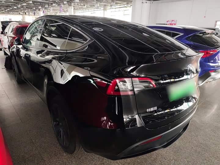 Фото 5 - Tesla Model Y