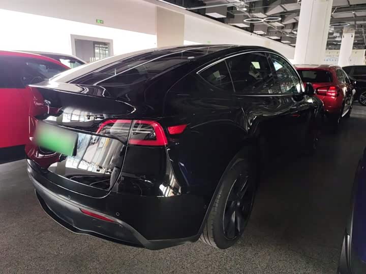 Фото 7 - Tesla Model Y