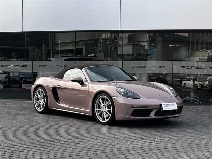 Фото 2 - Porsche 718