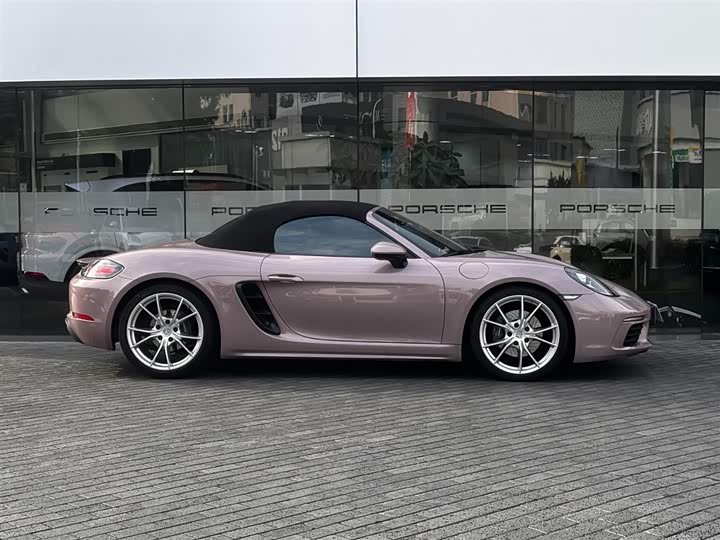 Фото 4 - Porsche 718