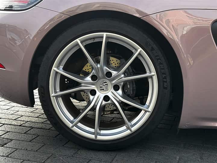 Фото 8 - Porsche 718