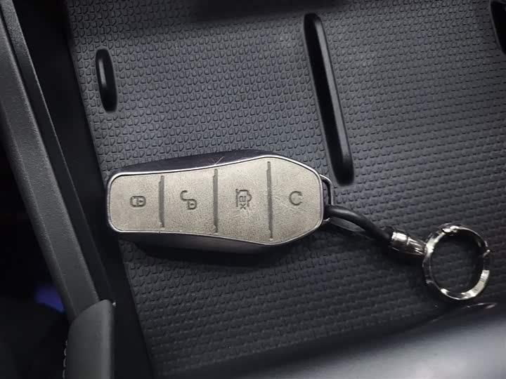 Фото 9 - BYD Qin L