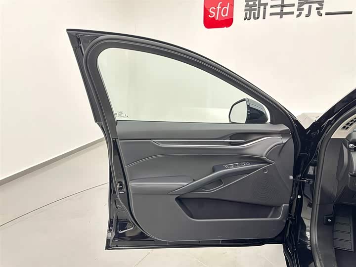 Фото 8 - Ford Mondeo