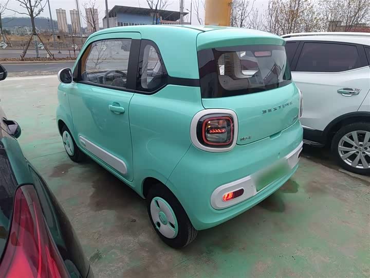 Фото 5 - Bestune Pony