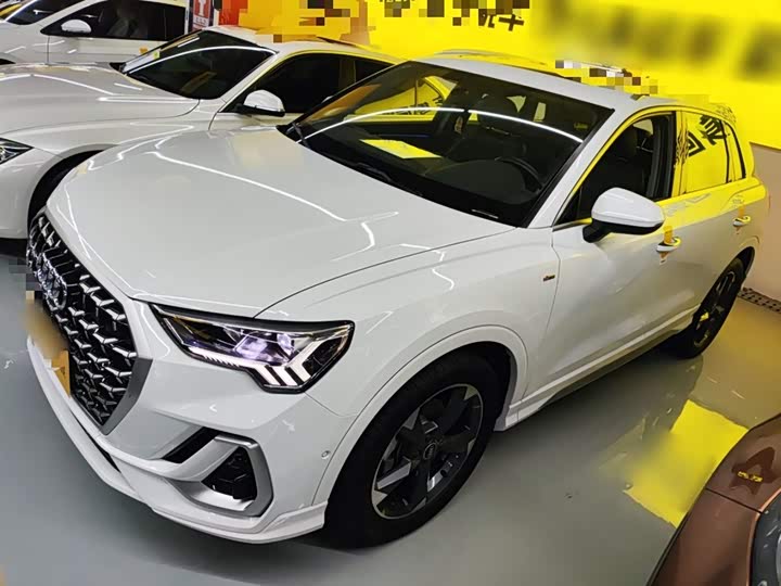 Фото 5 - Audi Q3