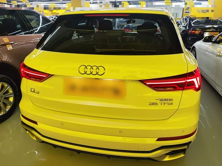 Фото 6 - Audi Q3