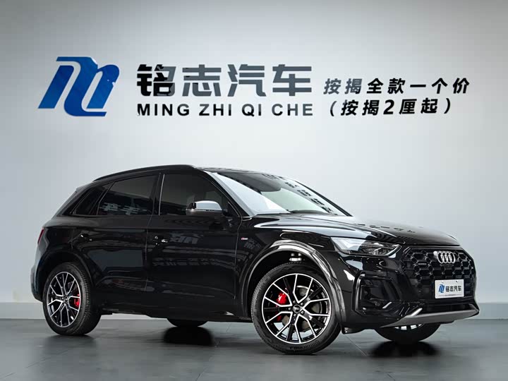 Фото 2 - Audi Q5L