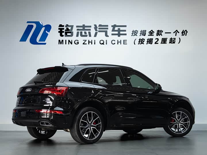 Фото 4 - Audi Q5L