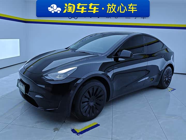 Фото 1 - Tesla Model Y