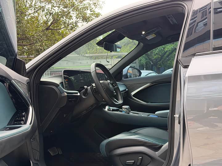 Фото 6 - MG Motor 7