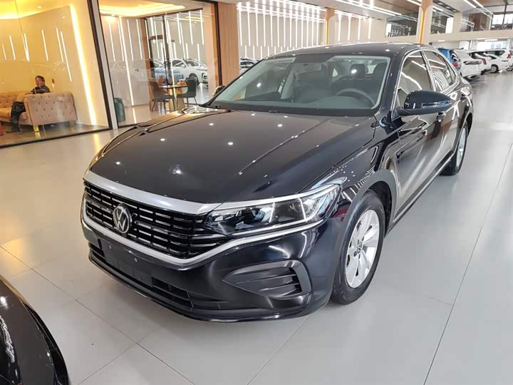 Фото 2 - Volkswagen Passat