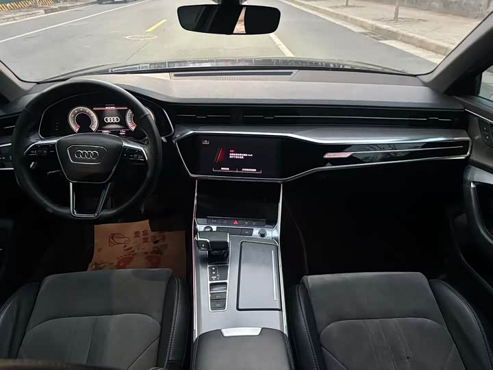 Фото 5 - Audi A6L