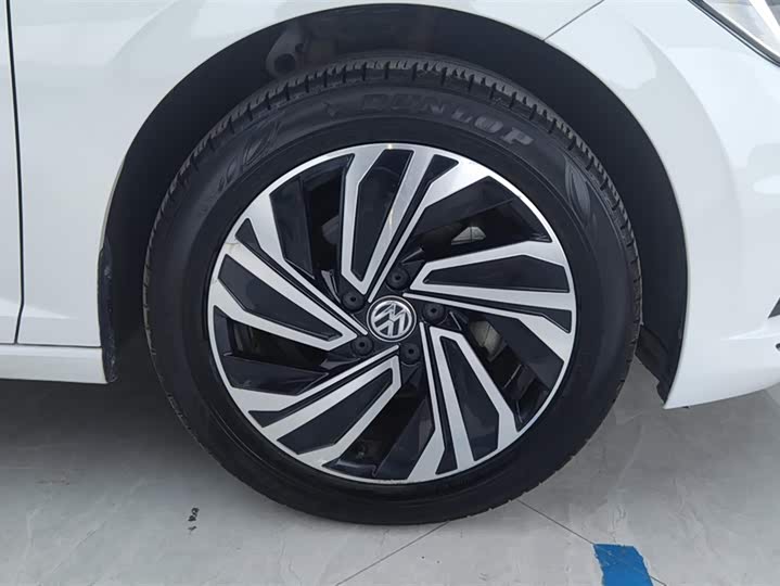 Фото 6 - Volkswagen Sagitar L