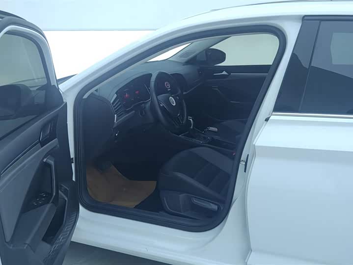 Фото 9 - Volkswagen Sagitar L