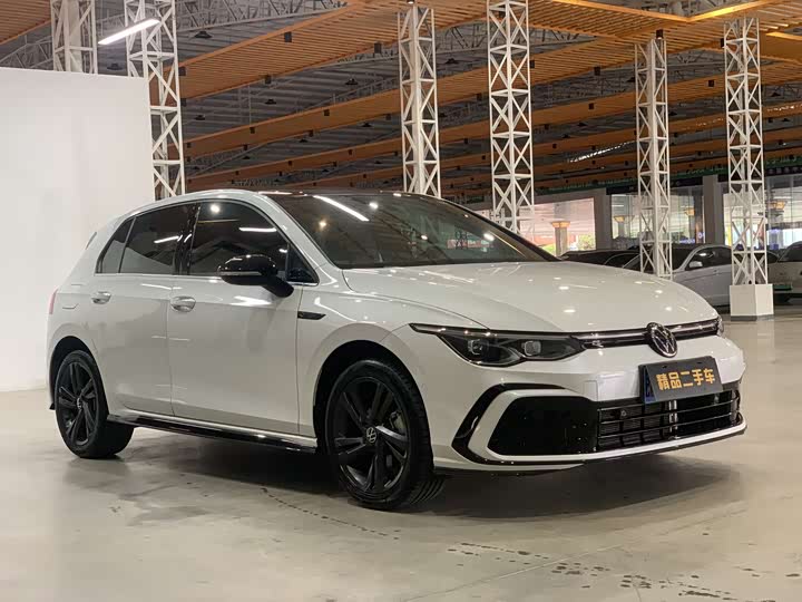 Фото 5 - Volkswagen Golf