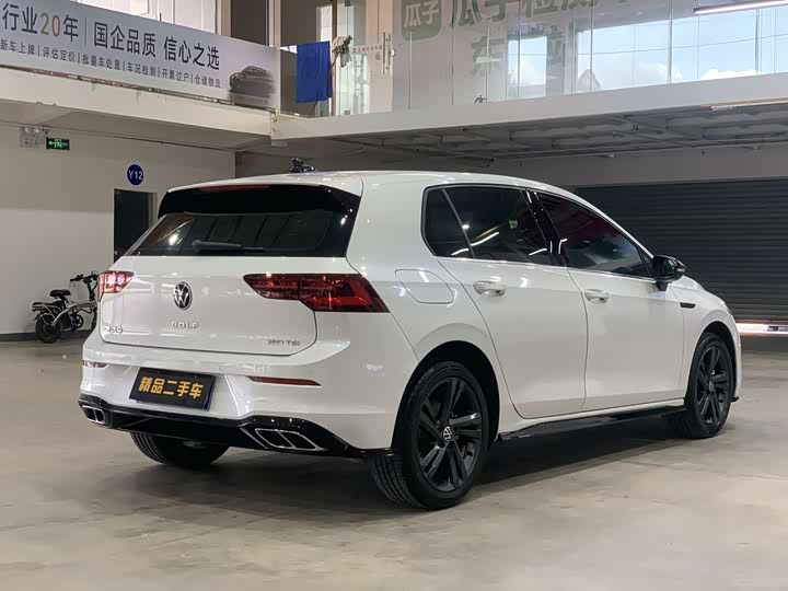 Фото 6 - Volkswagen Golf