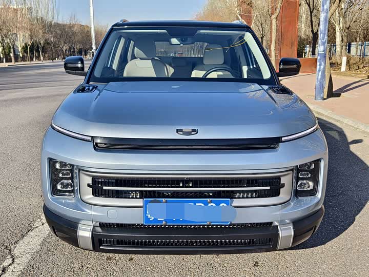 Фото 1 - Geely Icon