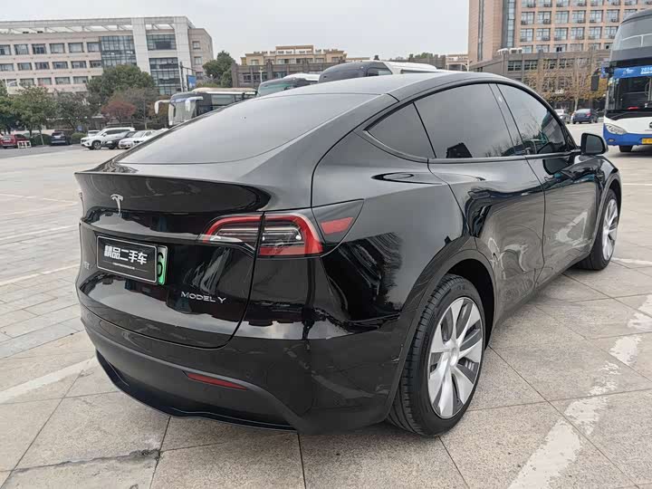 Фото 5 - Tesla Model Y