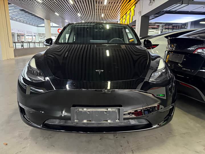 Фото 2 - Tesla Model Y