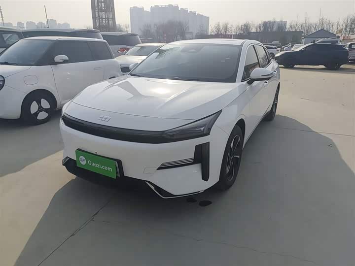 Фото 2 - Geely Galaxy L6