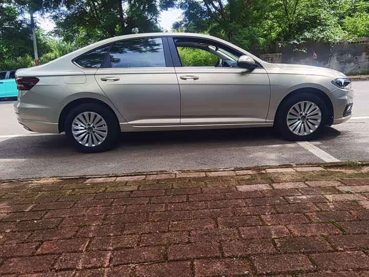 Фото 4 - Volkswagen Lavida