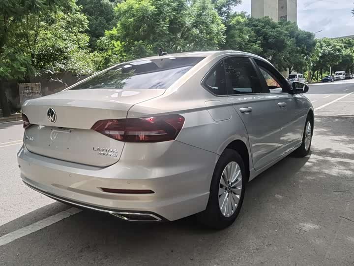 Фото 5 - Volkswagen Lavida