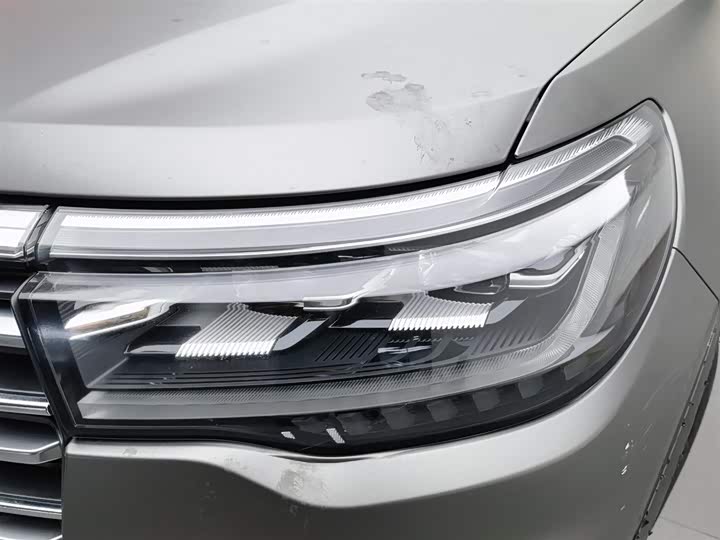 Фото 7 - Ford Explorer