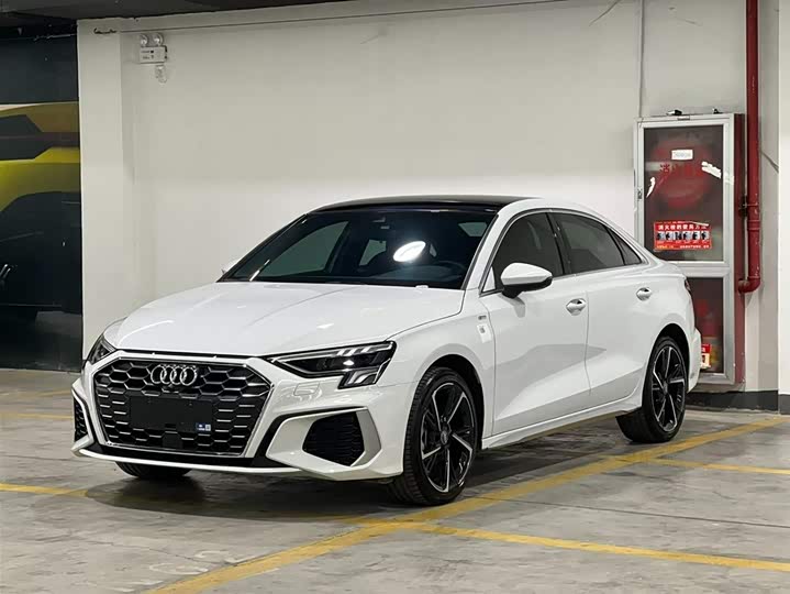 Фото 1 - Audi A3