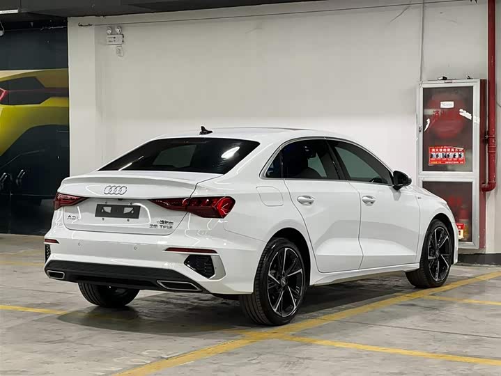 Фото 5 - Audi A3