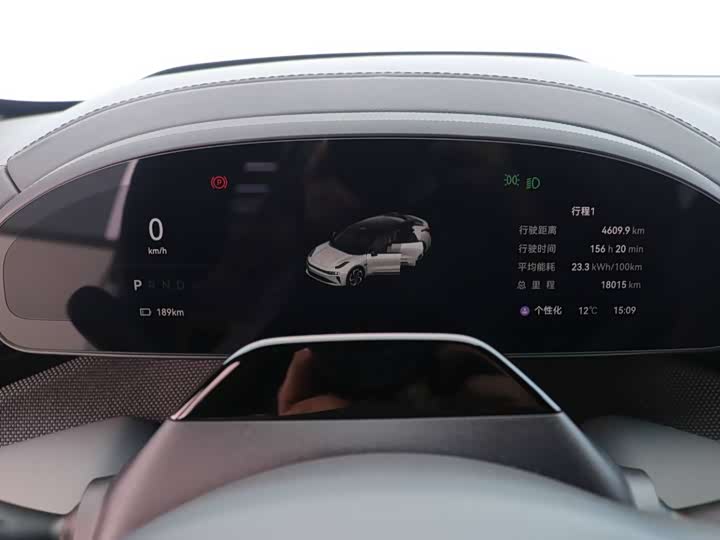 Фото 9 - Zeekr 001