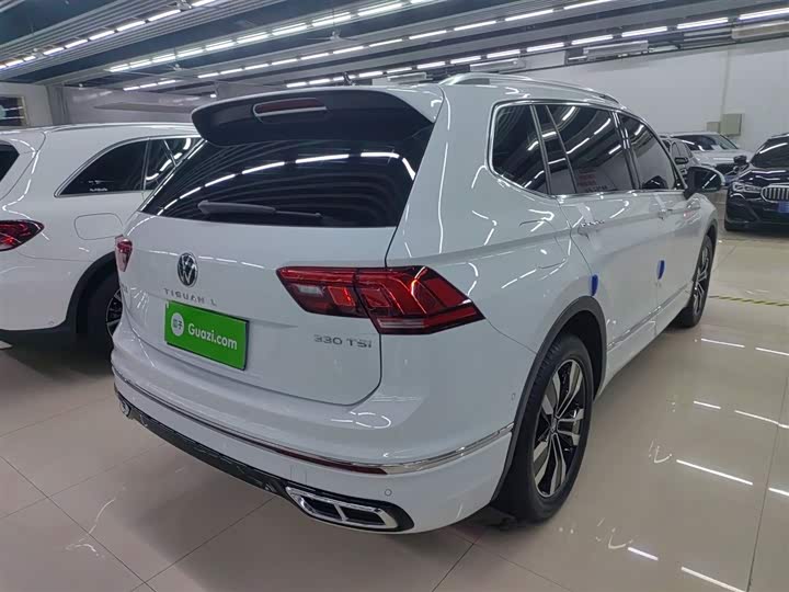 Фото 7 - Volkswagen Tiguan L Pro