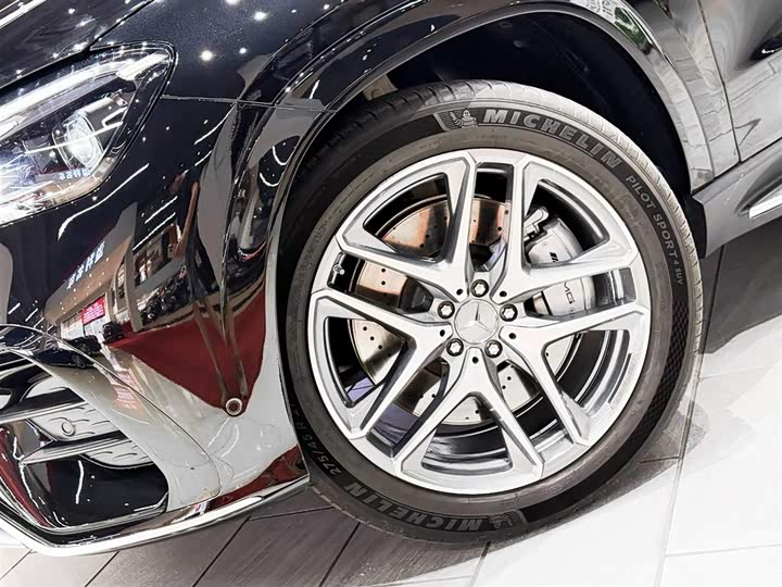 Фото 7 - Mercedes-Benz GLE-Class AMG