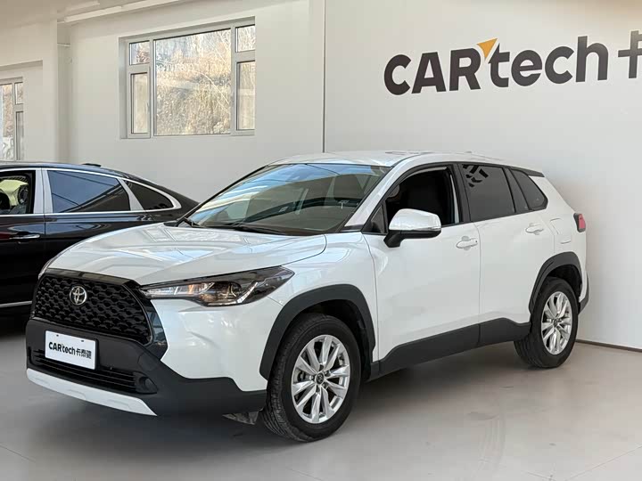 Фото 1 - Toyota Corolla Cross