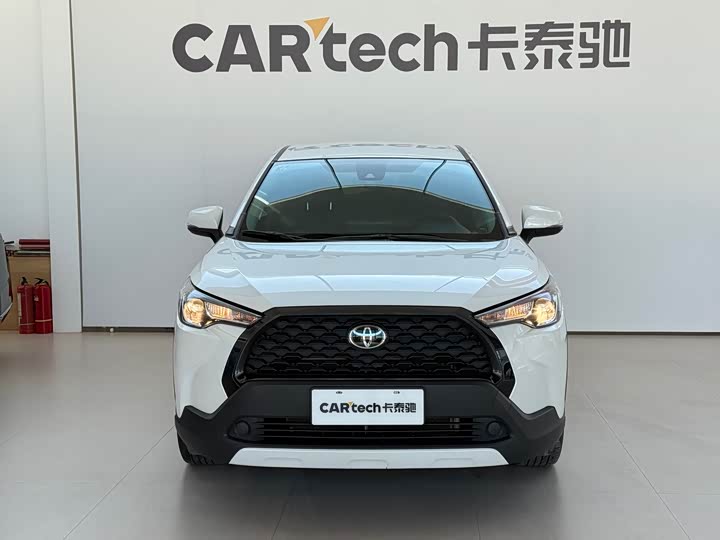 Фото 2 - Toyota Corolla Cross