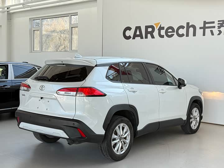 Фото 4 - Toyota Corolla Cross