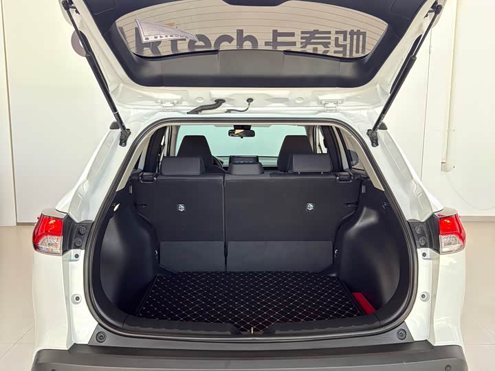 Фото 6 - Toyota Corolla Cross