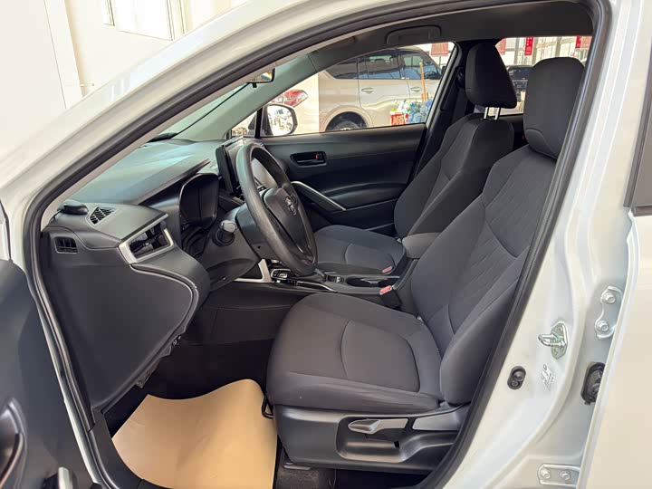 Фото 9 - Toyota Corolla Cross