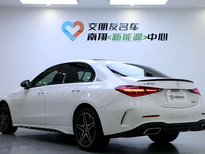 Фото 5 - Mercedes-Benz C-Class