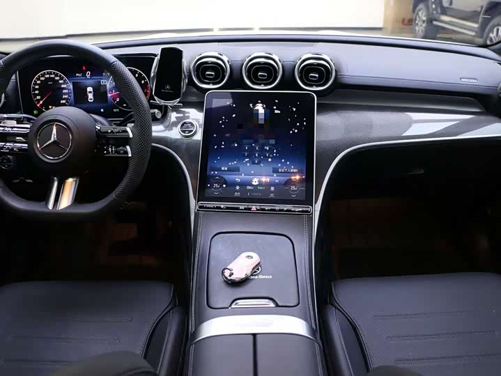 Фото 7 - Mercedes-Benz C-Class