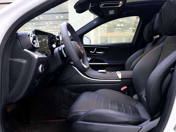 Фото 8 - Mercedes-Benz C-Class