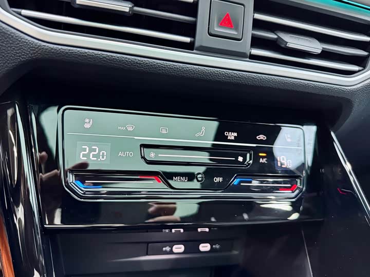 Фото 3 - Volkswagen Tayron