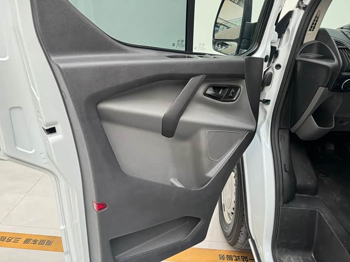 Фото 6 - Ford Transit