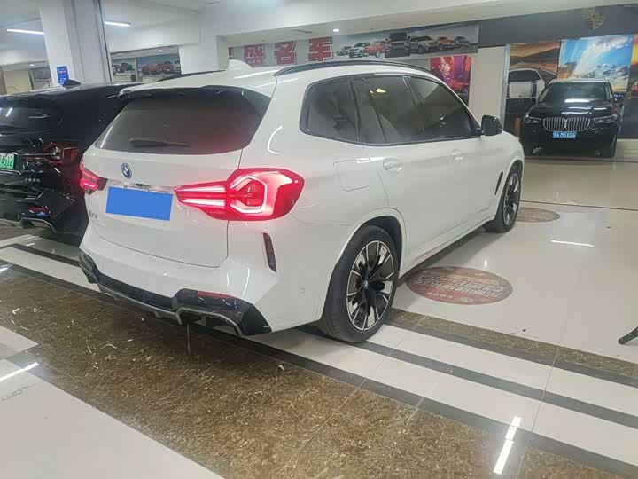 Фото 7 - BMW iX3