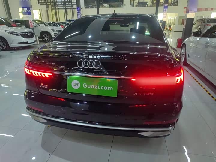 Фото 6 - Audi A6L