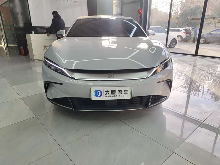 Фото 2 - BYD Han