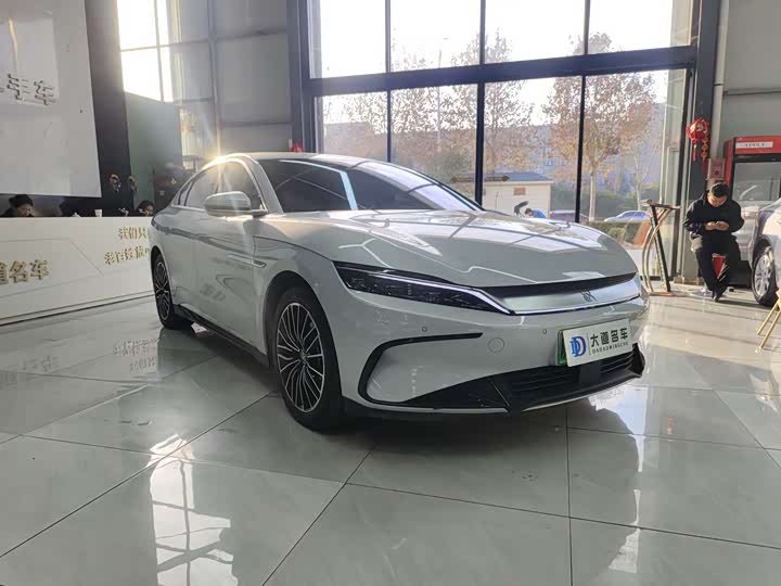 Фото 3 - BYD Han